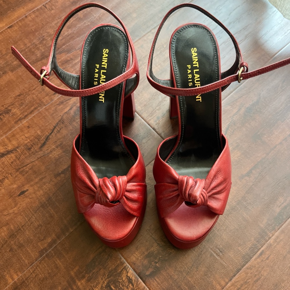 SAINT LAURENT
Red Bianca Knotted Ankle-Strap Platform - Picture 2 of 8
